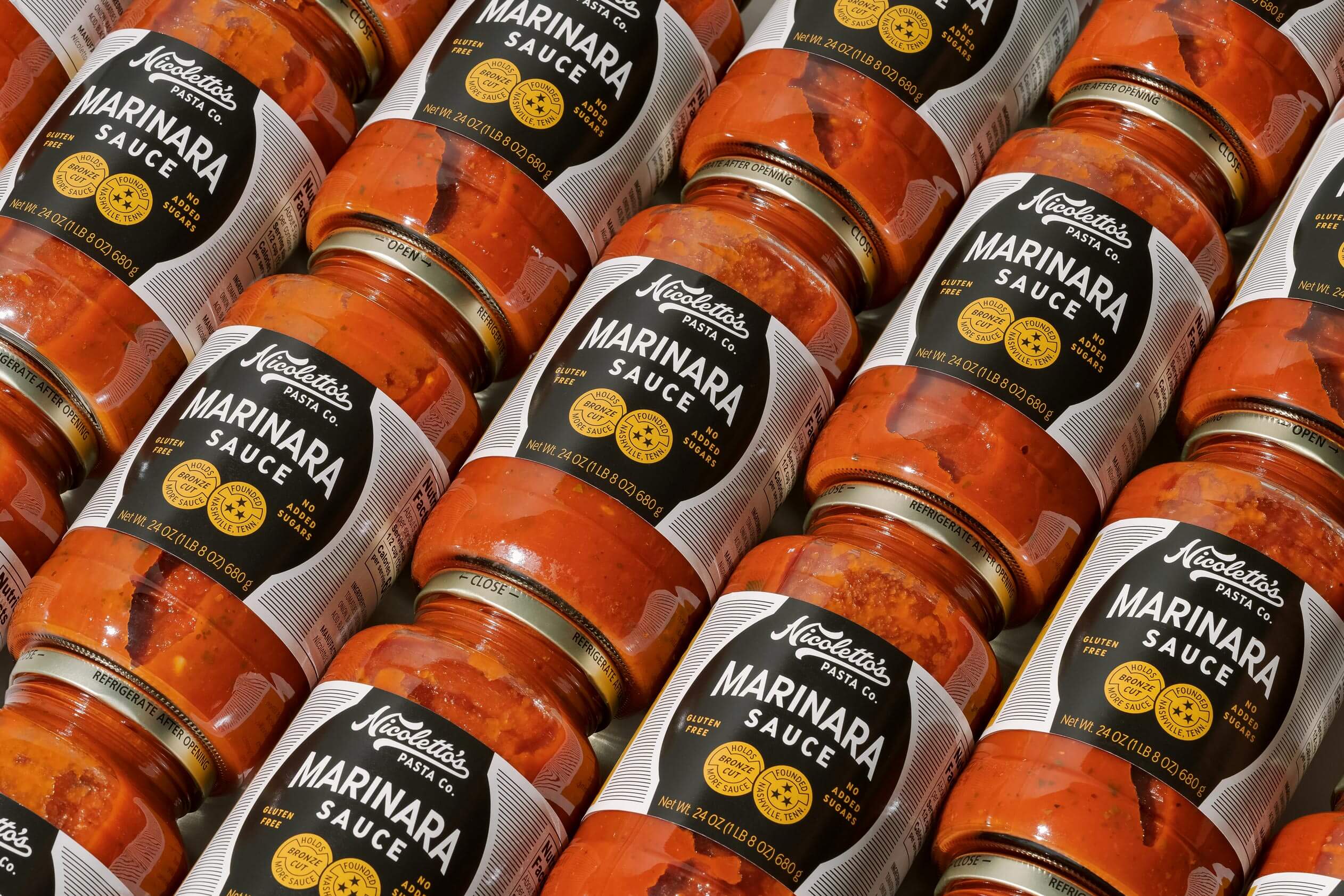 hoodzpah nicolettos packaging sauce jar grid 01